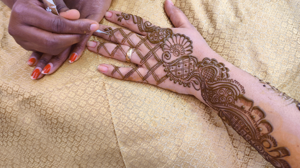 Mehndi Shayari in Hindi